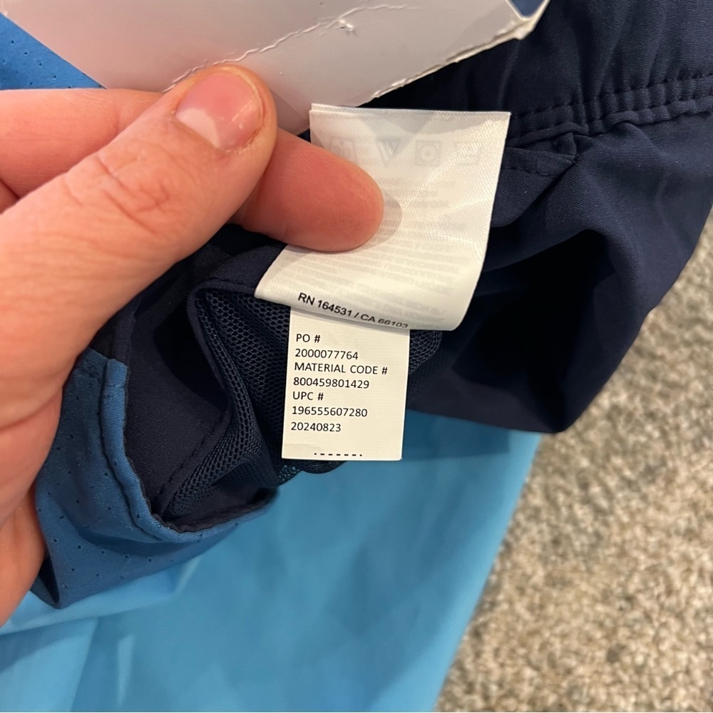 Speedo NWT Tech Volley Shorts Liner Men’s Size Medium 32/34 Blue Stretch Active - Picture 10 of 10